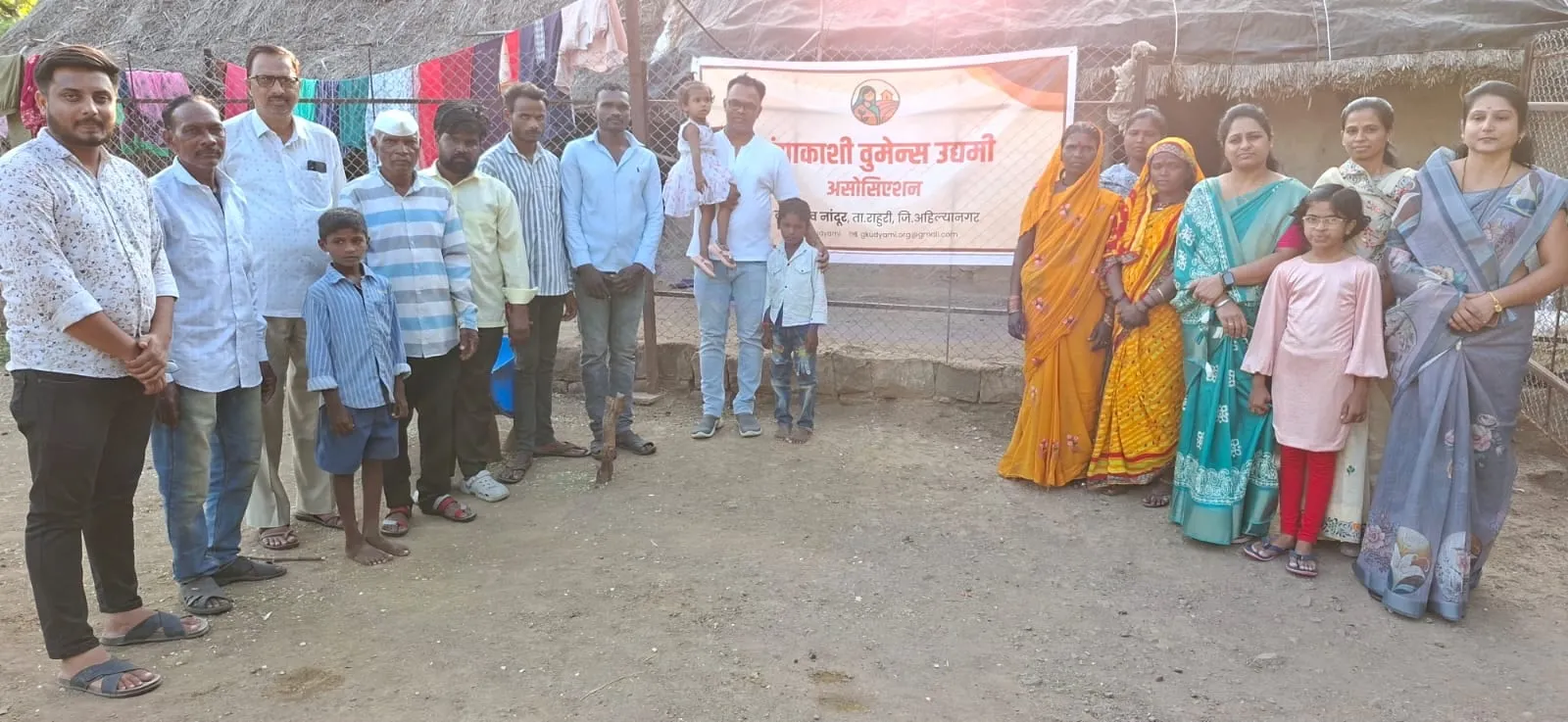 Grocery distribution to families – Photo 1