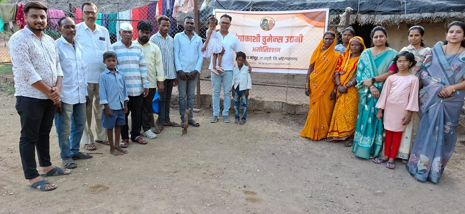 Grocery distribution to families – Photo 3